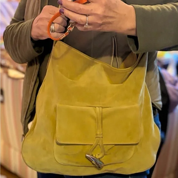 Oh So Chic Burberry Green Suede Shoulder/Hobo Bag Horn Closure. - Picture 6 of 12